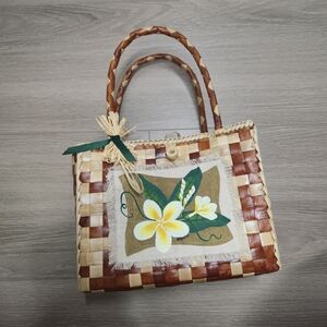NWOT An Original By Makin Inspiration Woven Floral Plumeria Tote Bag